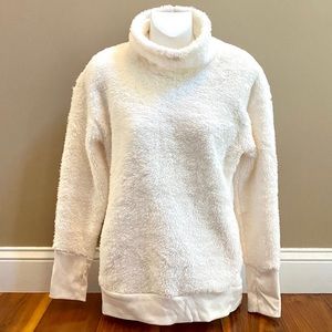 NWOT RBXActive Pocketed Sherpa Pullover
